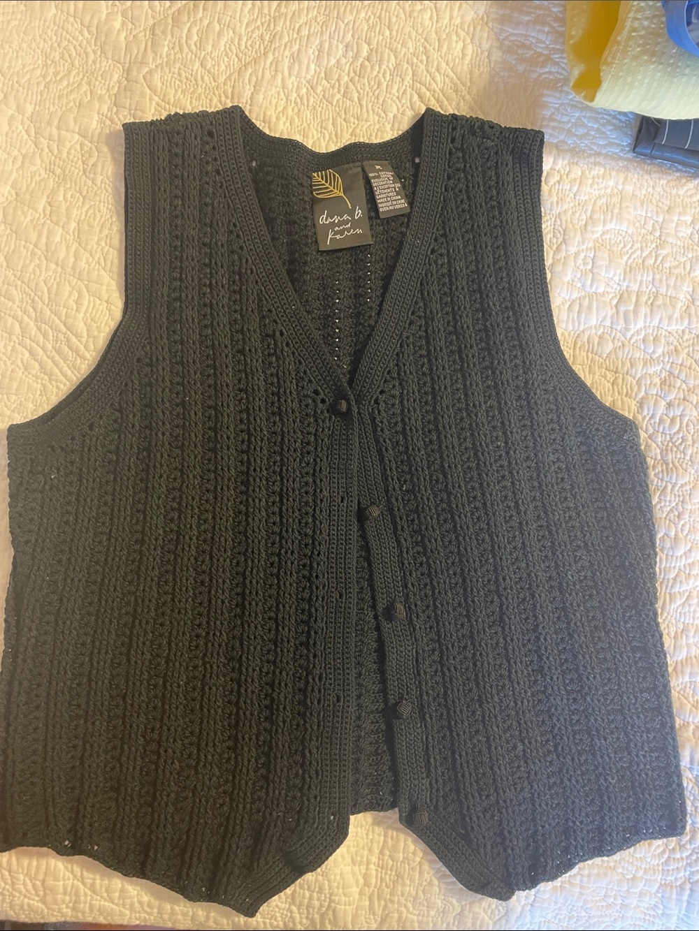 Black Knit Button-Front Sleeveless Cardigan Vest